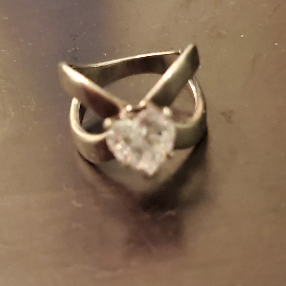Sterling silver heart ring - Picture 2 of 7